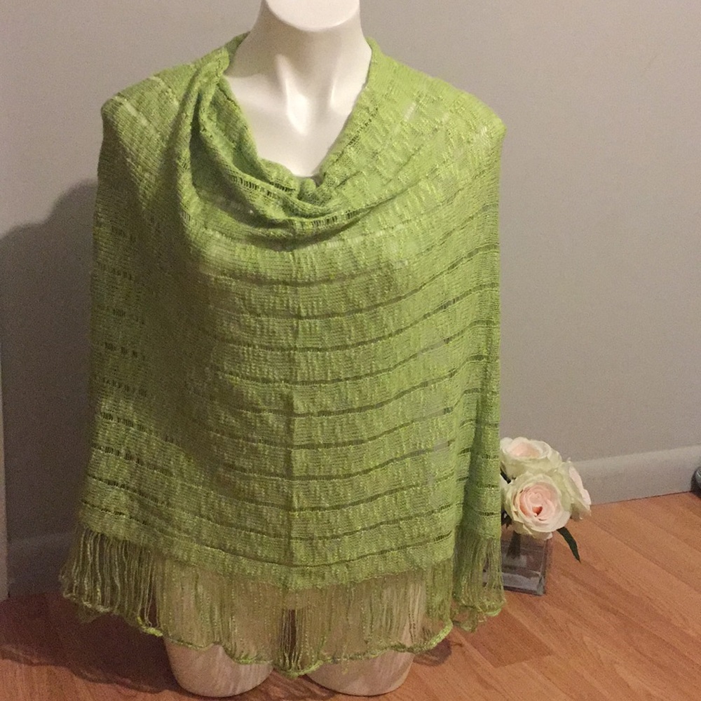 Beautiful Shawl❤️❤️ - Picture 4 of 8